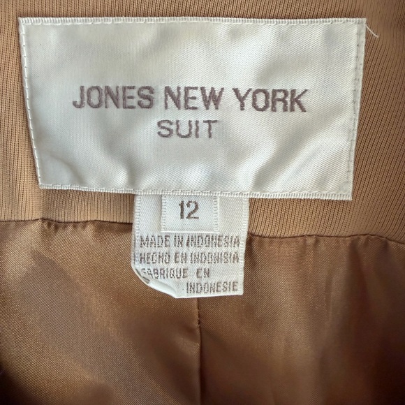 Jones New York Tan Pantsuit - Picture 5 of 7